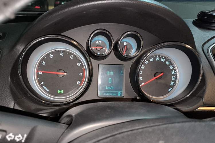 Used Buick Regal 2015 1.6T Leading Technology Model Instrument Cluster
