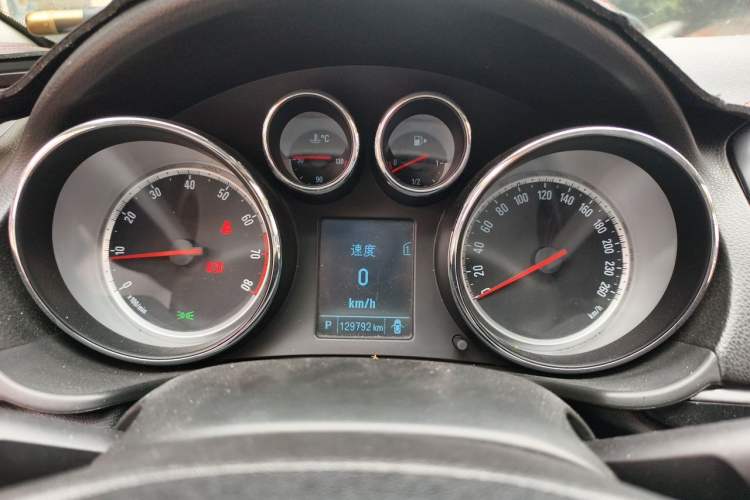 Used Buick Regal 2015 1.6T Leading Technology Model Instrument Cluster