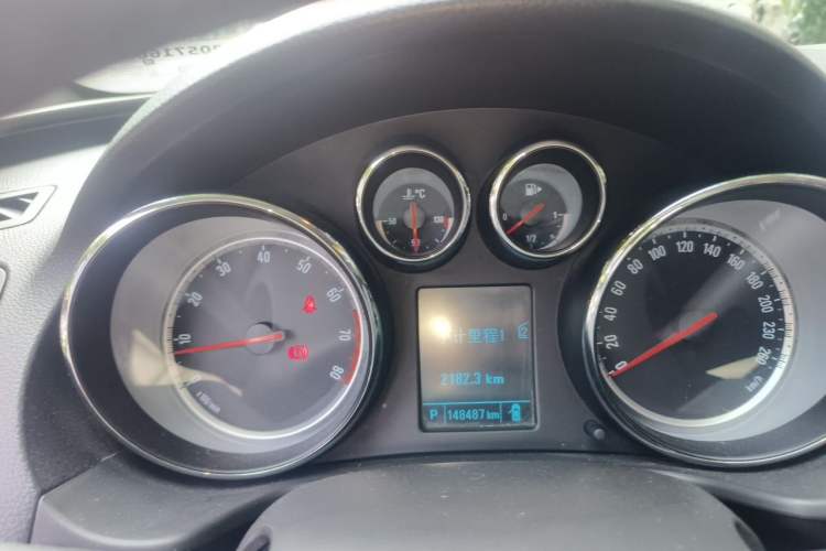 Used Buick Regal 2015 1.6T Leading Technology Model Instrument Cluster