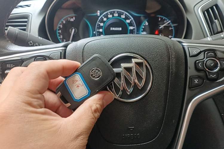 Used Buick Regal 2015 1.6T Elite Tech Model Interior 1