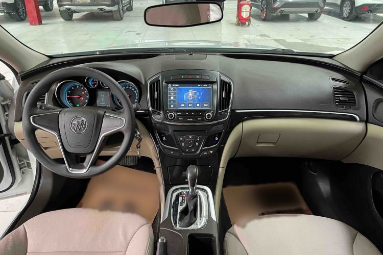 Used Buick Regal 2015 2.0L Leading Fashion Edition Interior 1