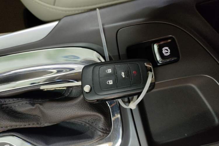 Used Buick Regal 2015 2.0L Elite Fashion Edition Interior 1