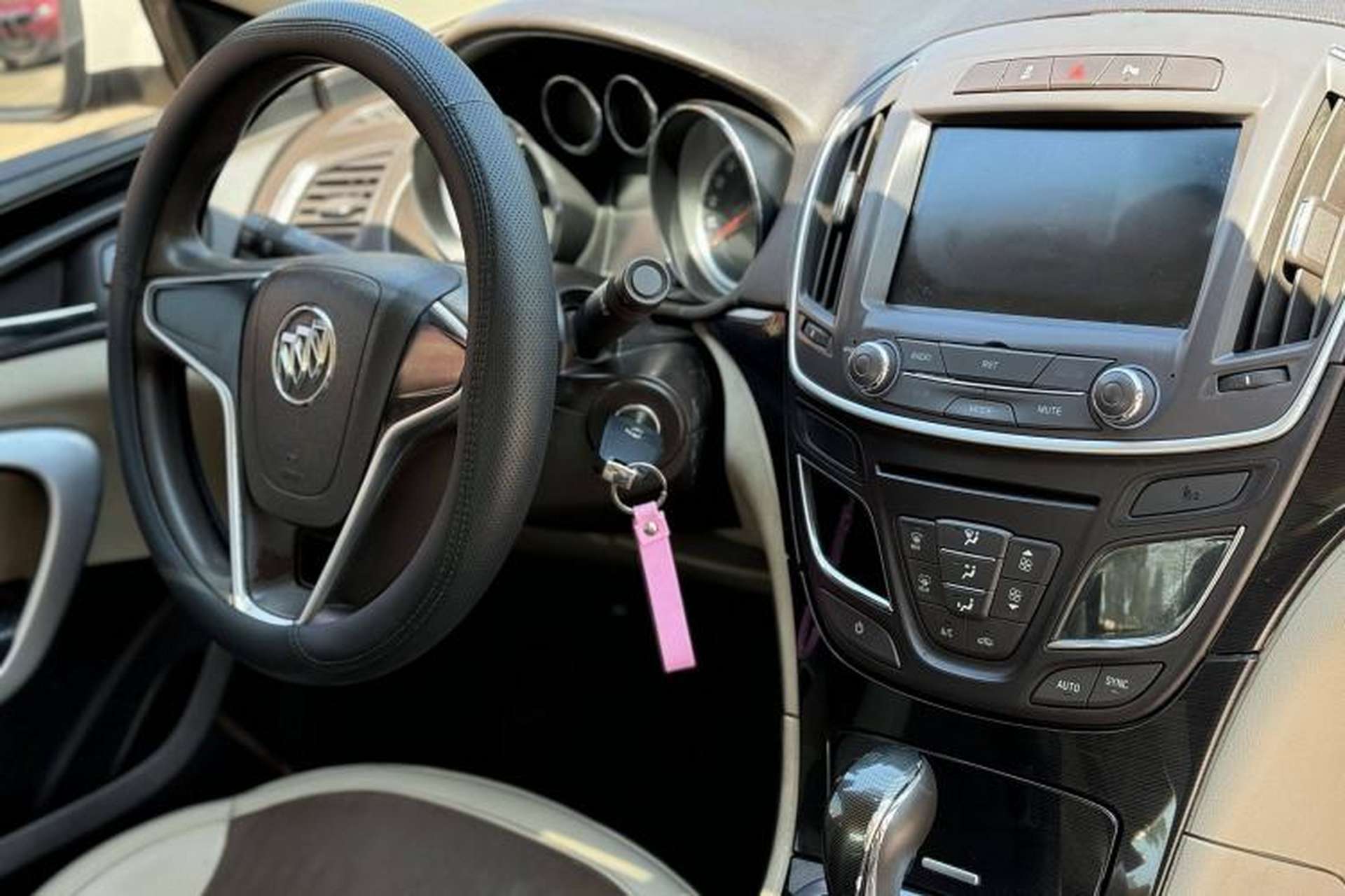 Used Buick Regal 2015 2.0L Leading Fashion Edition Interior 1