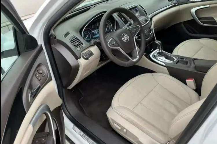Used Buick Regal 2015 1.6T Fashion Tech Model Interior 2