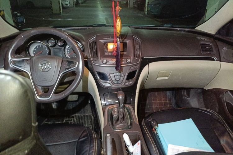 Used Buick Regal 2015 2.0L Leading Fashion Edition Interior 2