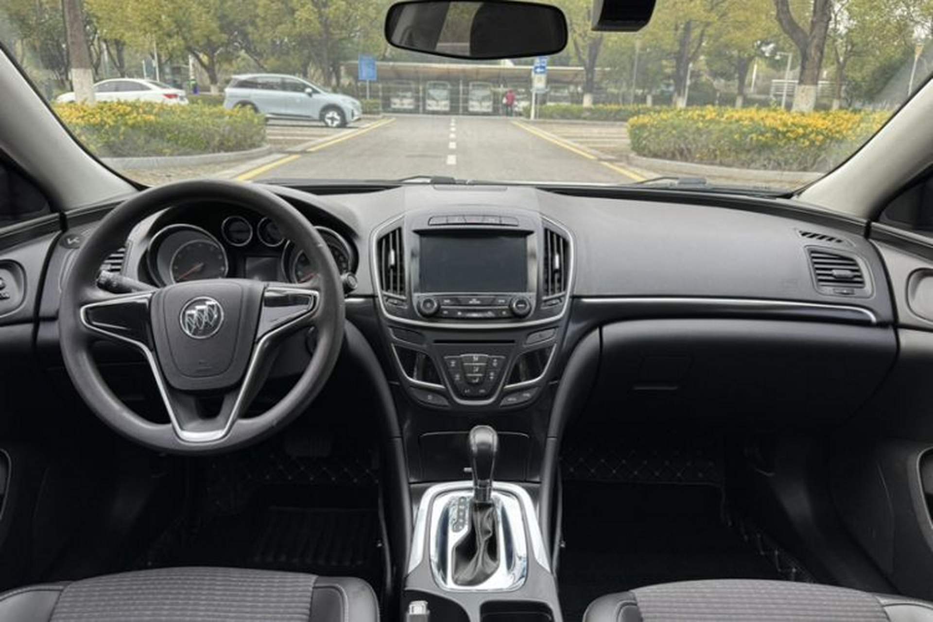 Used Buick Regal 2015 1.6T Leading Technology Model Interior 2