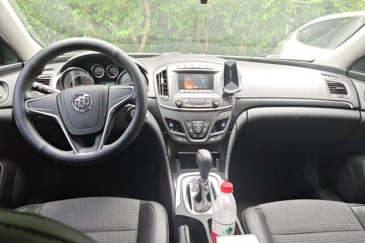 Used Buick Regal 2015 1.6T Leading Technology Model Interior 2