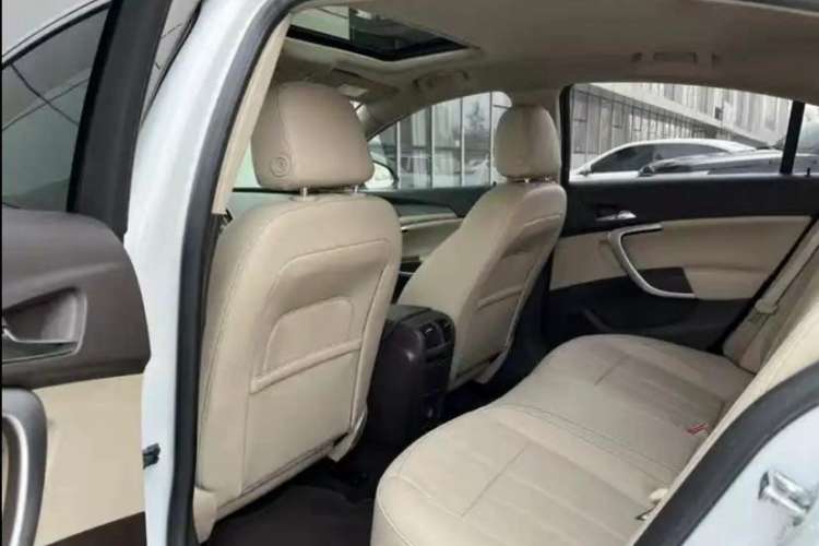 Used Buick Regal 2015 1.6T Fashion Tech Model Interior 3