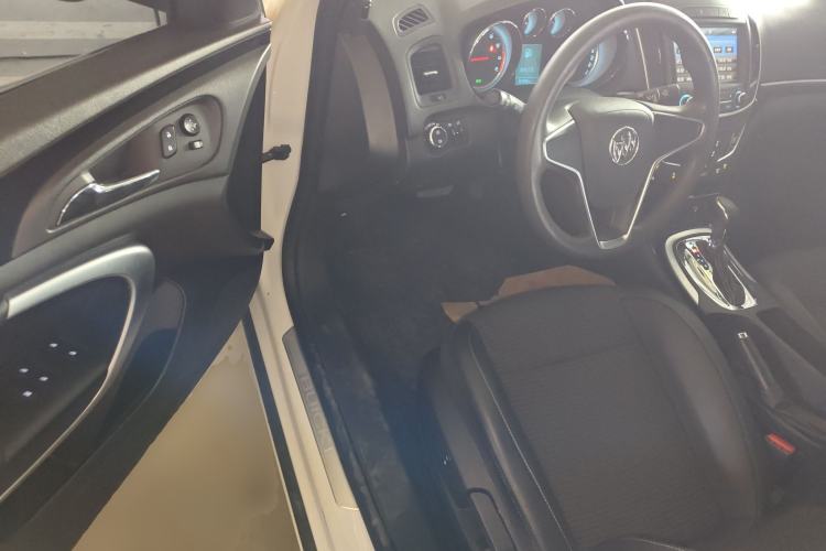 Used Buick Regal 2015 1.6T Leading Technology Model Interior 3