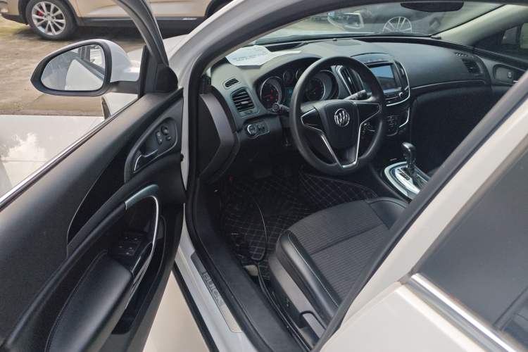 Used Buick Regal 2015 1.6T Leading Technology Model Interior 3