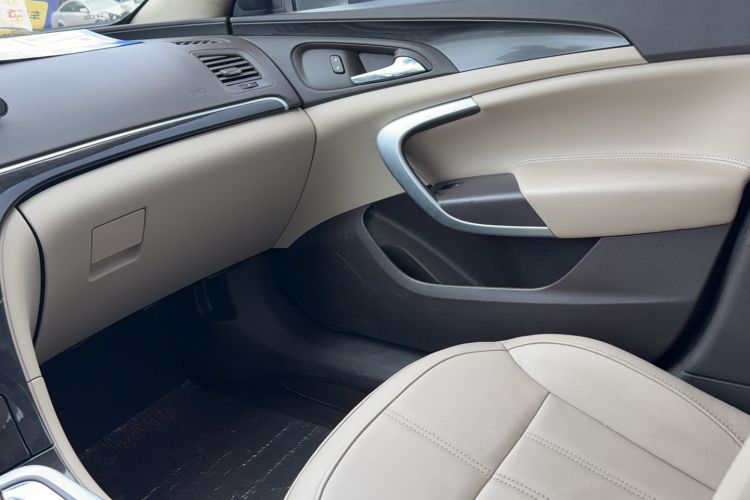 Used Buick Regal 2015 2.0L Elite Fashion Edition Interior 4