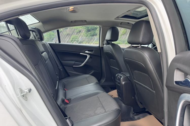 Used Buick Regal 2015 1.6T Leading Technology Model Interior 4