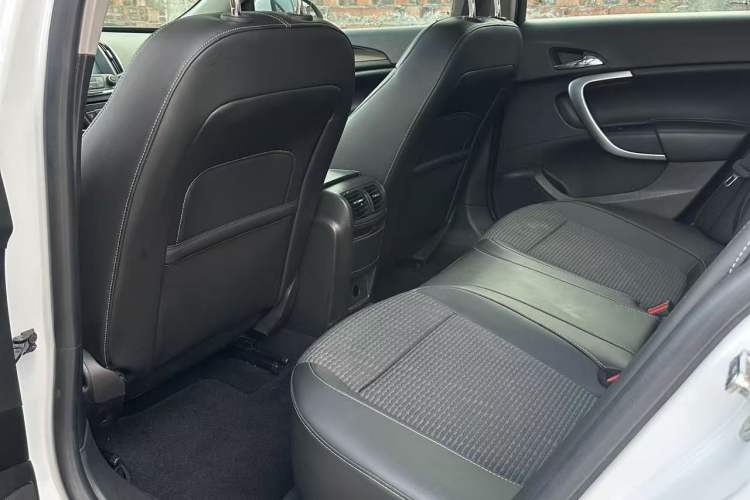 Used Buick Regal 2015 1.6T Leading Technology Model Interior 5