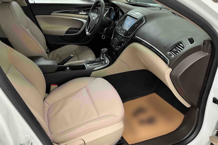 Used Buick Regal 2015 2.0L Leading Fashion Edition Interior 6