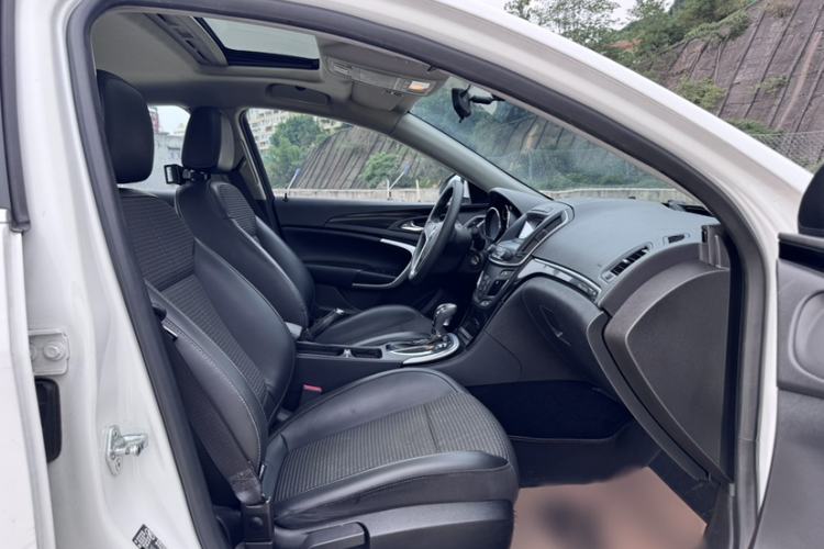Used Buick Regal 2015 1.6T Leading Technology Model Interior 6