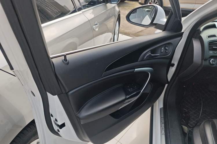 Used Buick Regal 2015 1.6T Leading Technology Model Interior 7