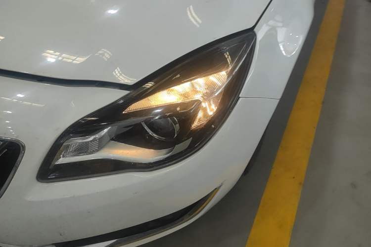 Used Buick Regal 2015 1.6T Elite Tech Model Left Front Headlight