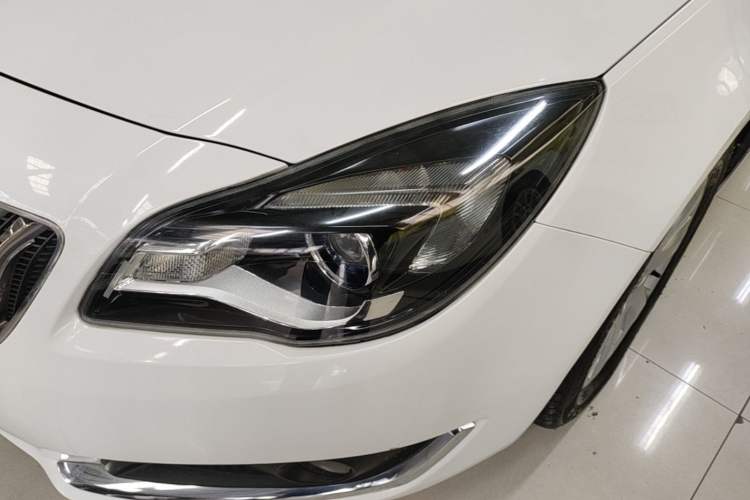 Used Buick Regal 2015 2.0L Elite Fashion Edition Left Front Headlight