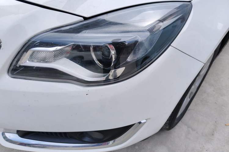 Used Buick Regal 2015 1.6T Leading Technology Model Left Front Headlight