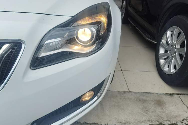 Used Buick Regal 2015 1.6T Leading Technology Model Left Front Headlight