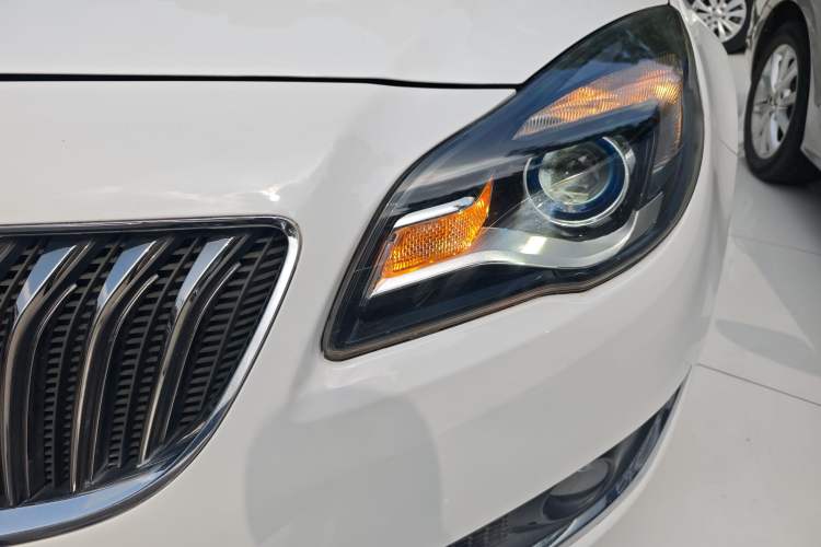 Used Buick Regal 2015 1.6T Leading Technology Model Left Front Headlight