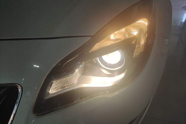 Used Buick Regal 2015 1.6T Elite Tech Model Left Front Headlight