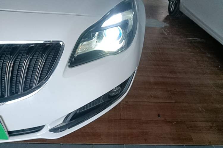 Used Buick Regal 2015 2.0L Elite Fashion Edition Left Front Headlight