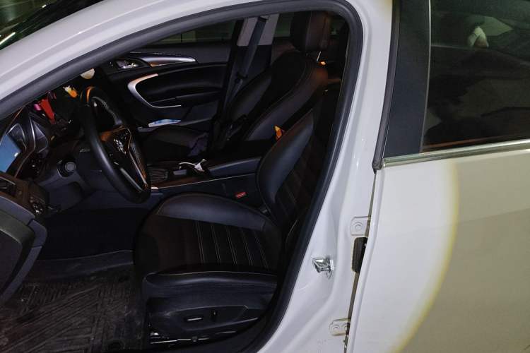 Used Buick Regal 2015 1.6T Elite Tech Model Left Front Seat