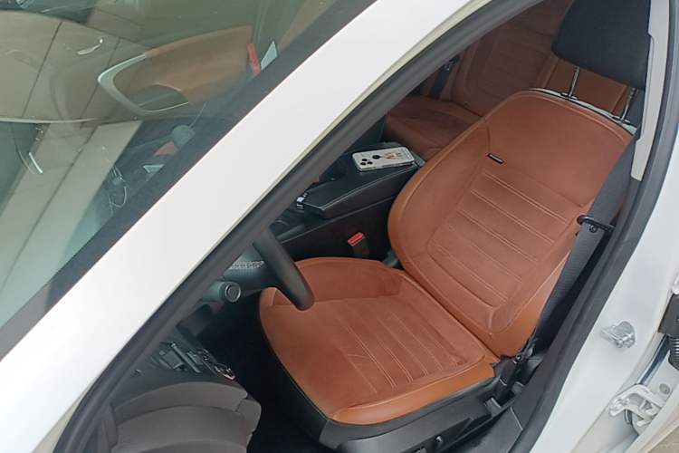 Used Buick Regal 2015 1.6T Elite Tech Model Left Front Seat