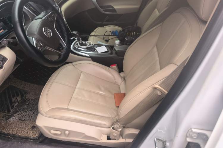 Used Buick Regal 2015 2.0L Elite Fashion Edition Left Front Seat