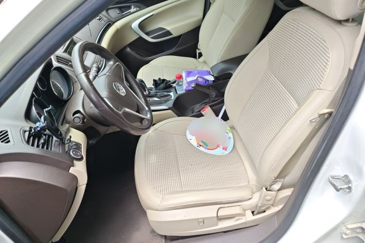 Used Buick Regal 2015 2.0L Leading Fashion Edition Left Front Seat