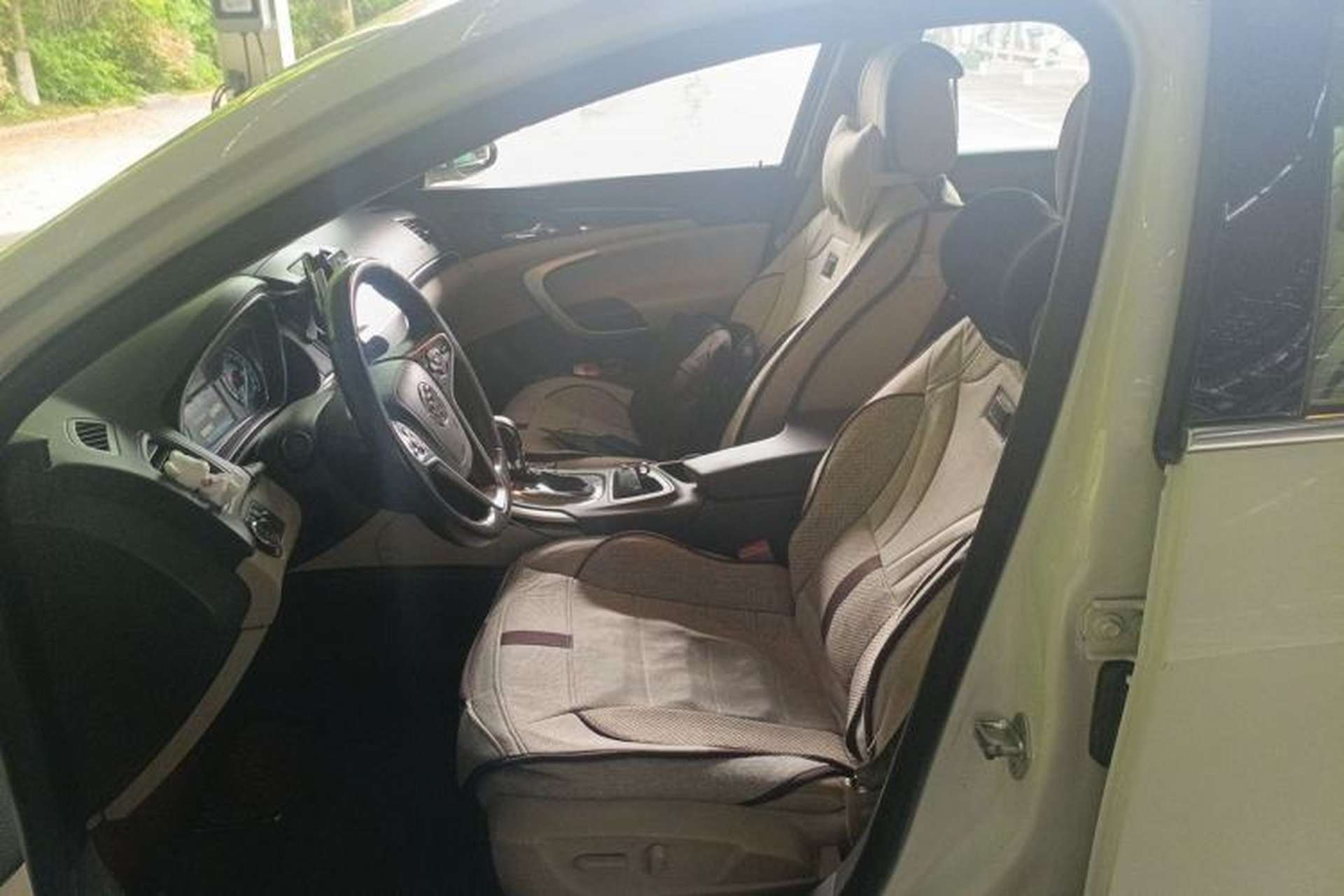 Used Buick Regal 2015 2.0L Elite Fashion Edition Left Front Seat