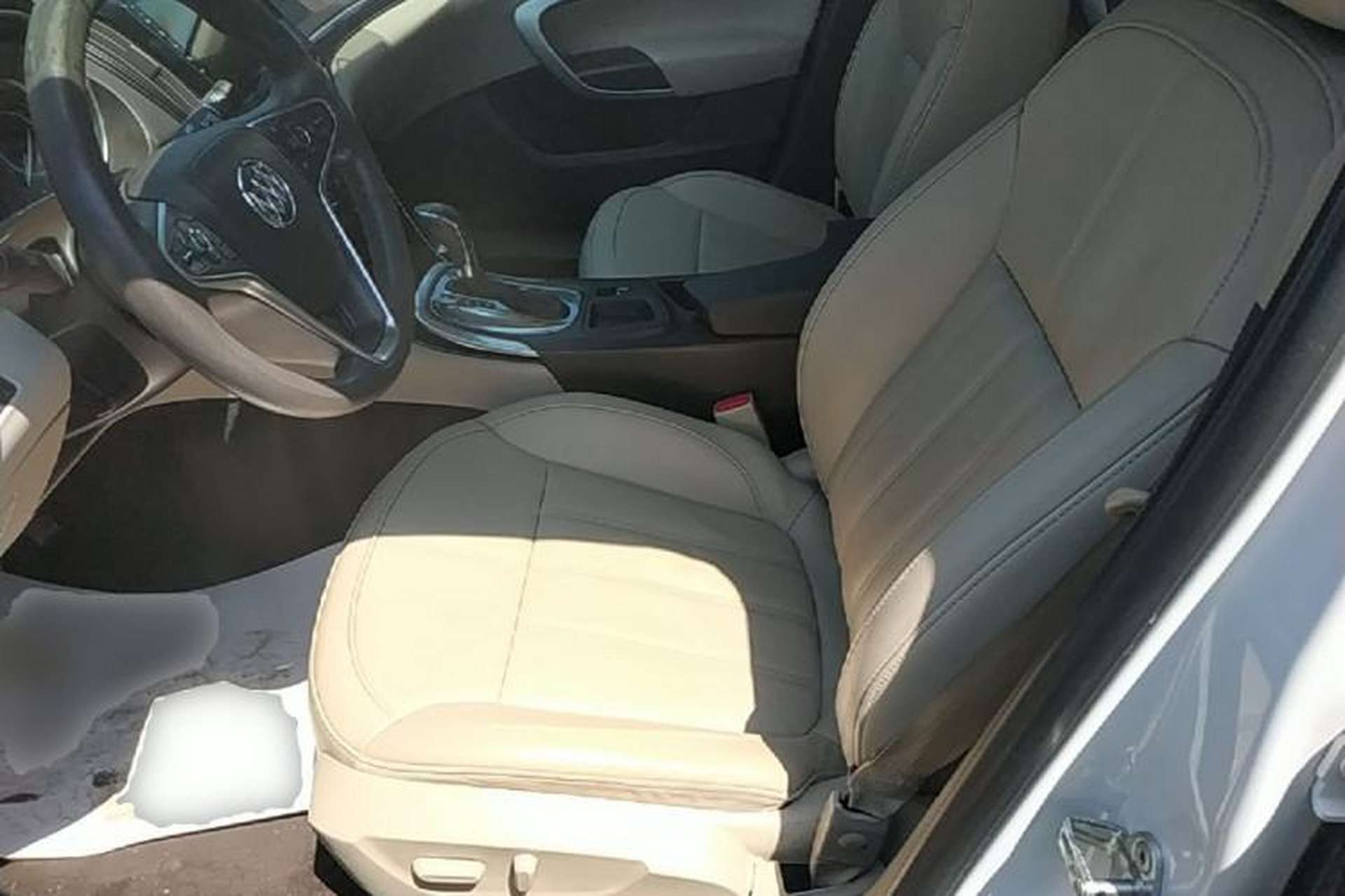 Used Buick Regal 2015 2.0L Elite Fashion Edition Left Front Seat