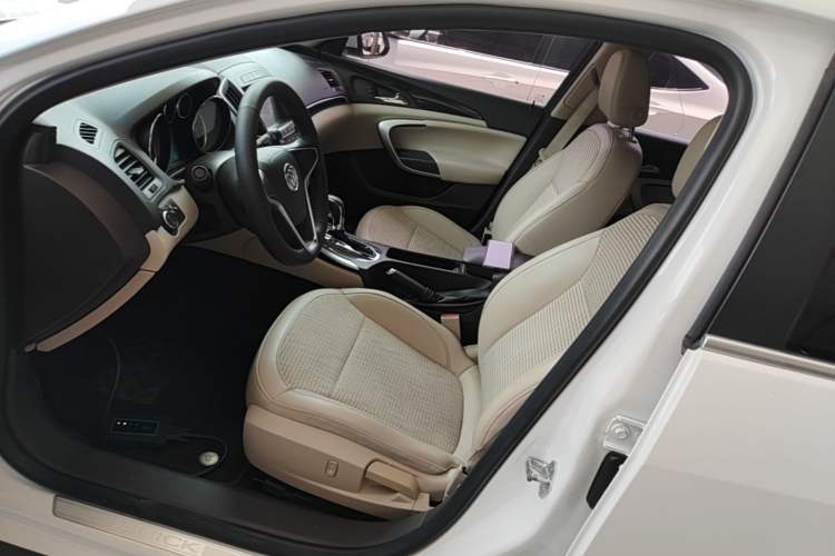Used Buick Regal 2015 2.0L Leading Fashion Edition Left Front Seat