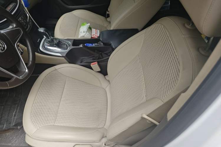Used Buick Regal 2015 2.0L Leading Fashion Edition Left Front Seat