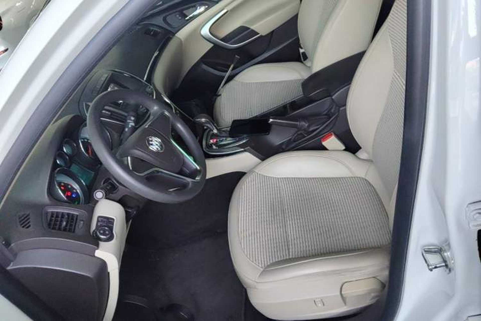 Used Buick Regal 2015 2.0L Leading Fashion Edition Left Front Seat