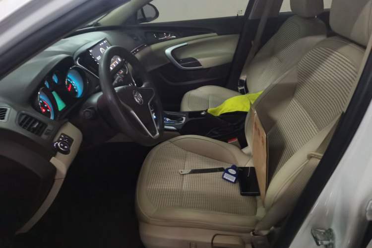Used Buick Regal 2015 2.0L Leading Fashion Edition Left Front Seat