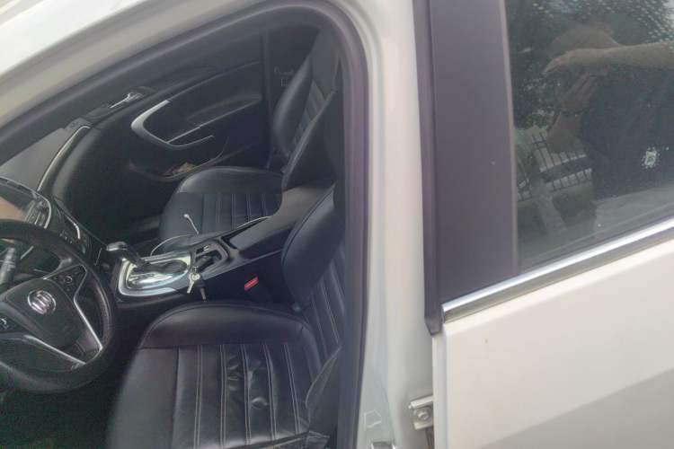 Used Buick Regal 2015 1.6T Elite Tech Model Left Front Seat