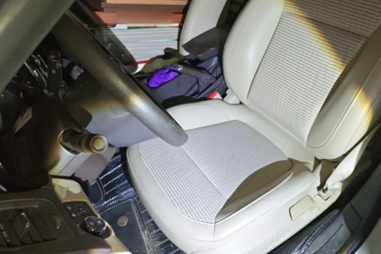 Used Buick Regal 2015 2.0L Leading Fashion Edition Left Front Seat