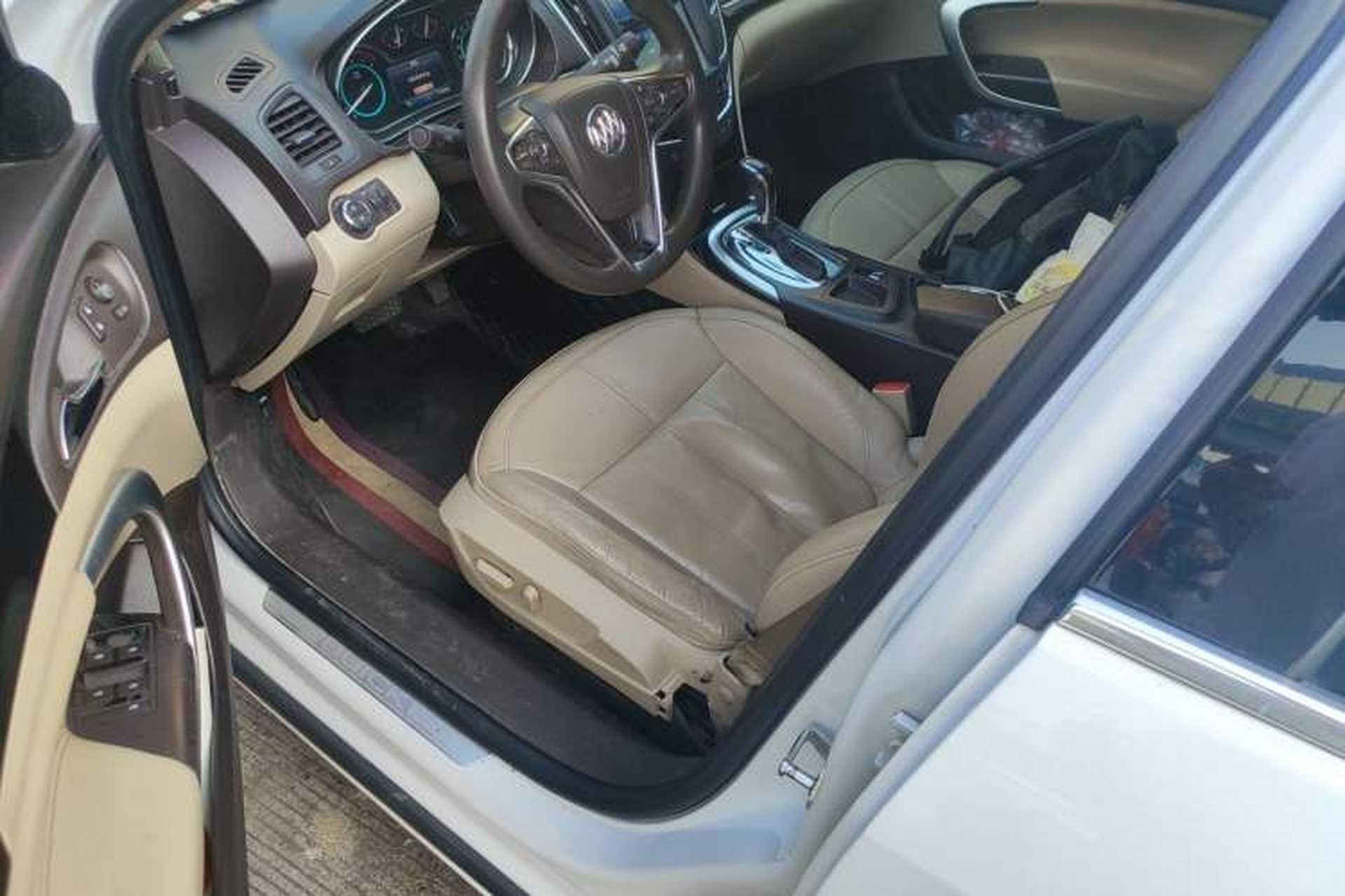 Used Buick Regal 2015 2.0L Elite Fashion Edition Left Front Seat