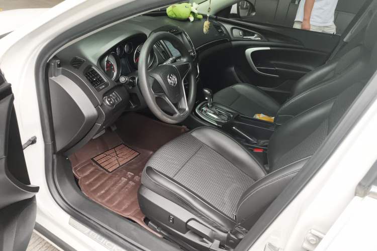 Used Buick Regal 2015 1.6T Leading Technology Model Left Front Seat