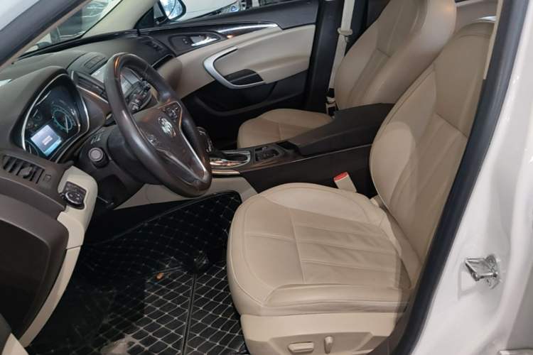 Used Buick Regal 2015 2.0L Elite Fashion Edition Left Front Seat