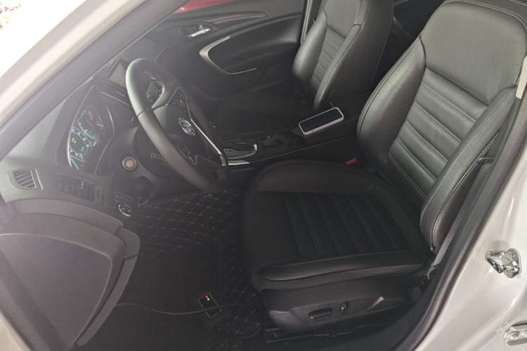 Used Buick Regal 2015 1.6T Elite Tech Model Left Front Seat