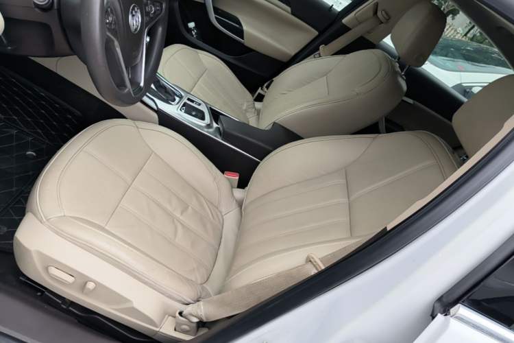 Used Buick Regal 2015 2.0L Elite Fashion Edition Left Front Seat
