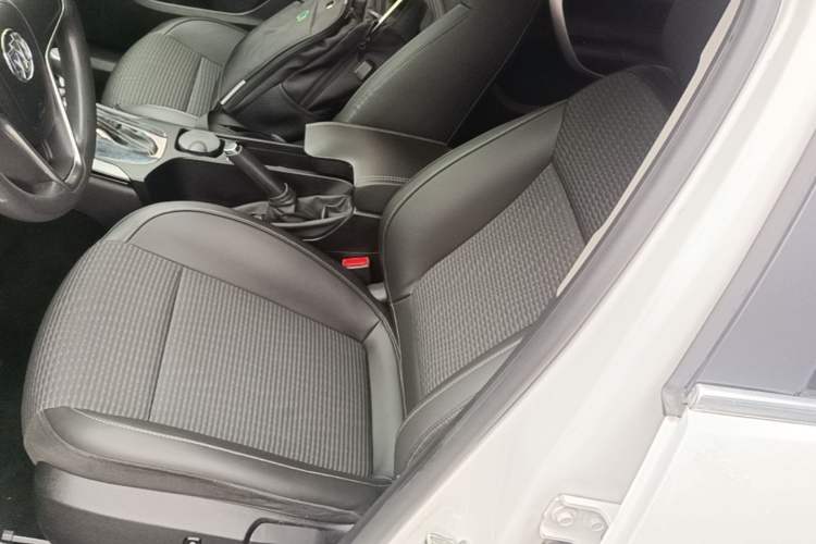 Used Buick Regal 2015 1.6T Leading Technology Model Left Front Seat
