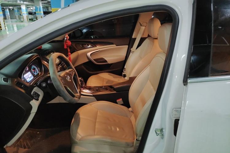 Used Buick Regal 2015 2.0L Elite Fashion Edition Left Front Seat
