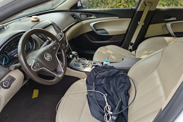 Used Buick Regal 2015 2.0L Elite Fashion Edition Left Front Seat