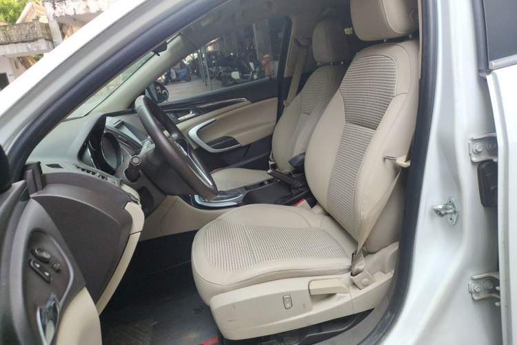 Used Buick Regal 2015 2.0L Leading Fashion Edition Left Front Seat