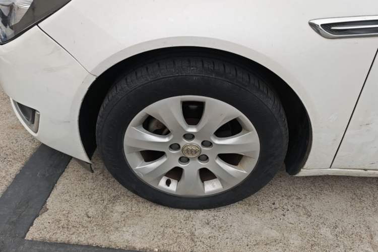 Used Buick Regal 2015 2.0L Leading Fashion Edition Left Front Wheel Hub