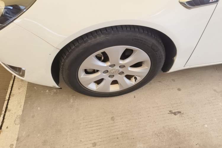 Used Buick Regal 2015 1.6T Elite Tech Model Left Front Wheel Hub